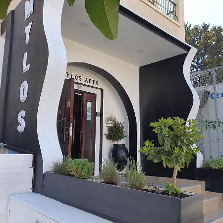 Mylos Court Apartments Limassol Bagian luar foto