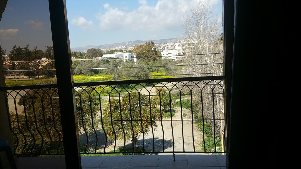 Mylos Court Apartments Limassol Bagian luar foto