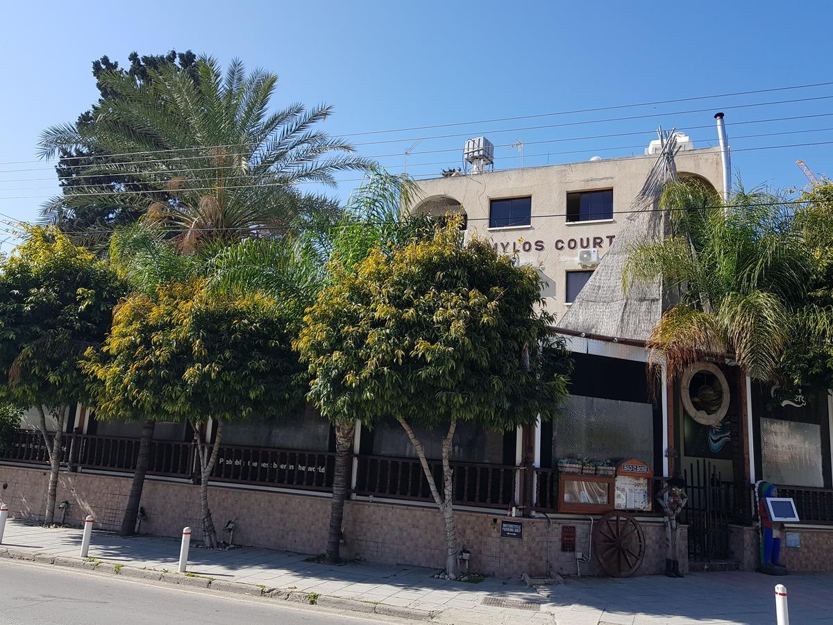 Mylos Court Apartments Limassol Bagian luar foto